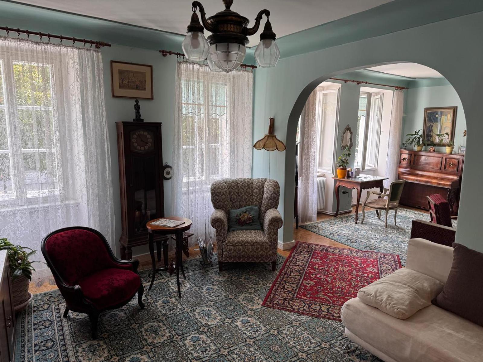 Apartamento Authentic Old Town In The Historic Heart Of